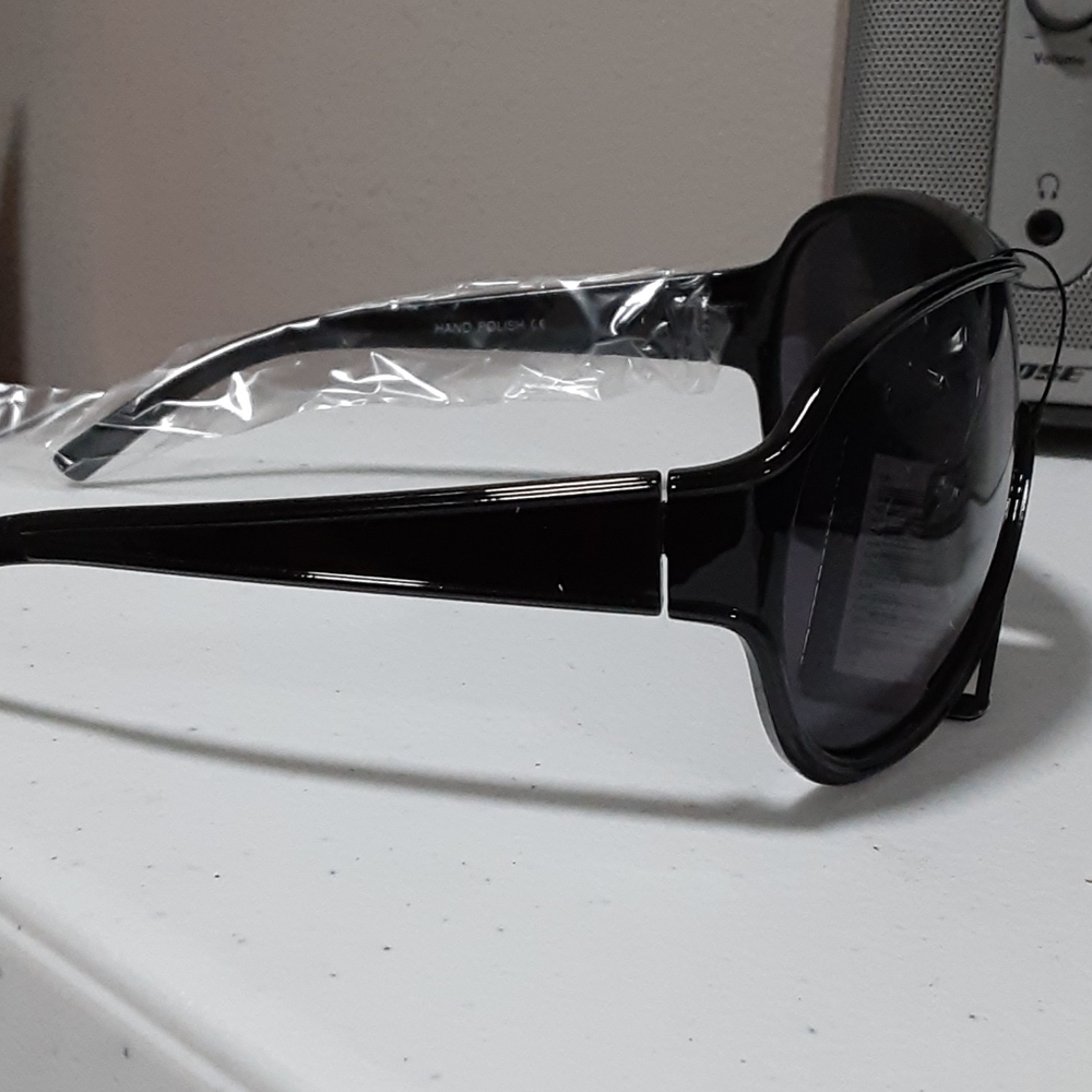 Sunglasses - Picture 3 of 3